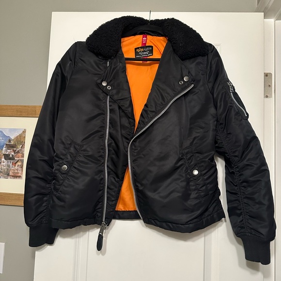 Alpha Industries Reversible Jacket - Picture 2 of 6